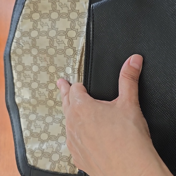 Purse - Picture 4 of 10